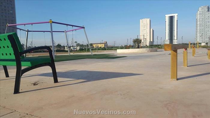 Parque con zonas deportivas reciente en sociopolis 