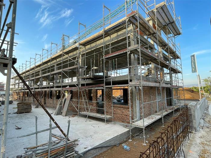 Fachada desde pasillo