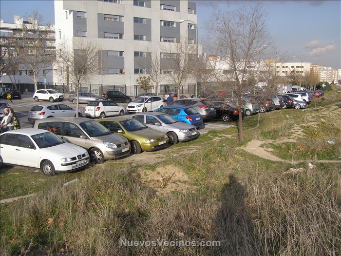 Invasión de acera y del parque Manolito Gatofas, jueves 12 de febrero de 2015